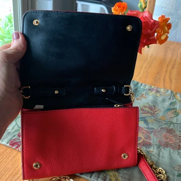 Marc Jacob’s Leather Crossbody - Picture 3 of 10